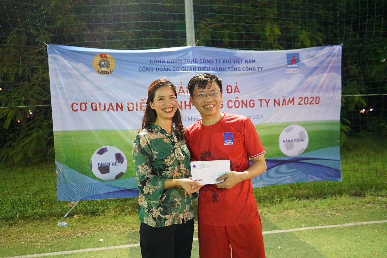 Công đoàn Cơ quan điều hành tổ chức thành công “Giải bóng đá nam Cơ quan điều hành Tổng công ty năm 2020”