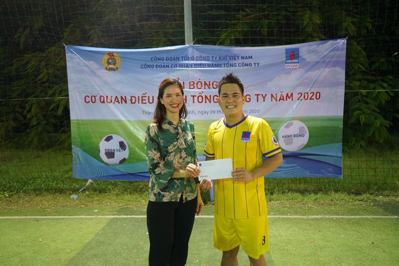 Công đoàn Cơ quan điều hành tổ chức thành công “Giải bóng đá nam Cơ quan điều hành Tổng công ty năm 2020”