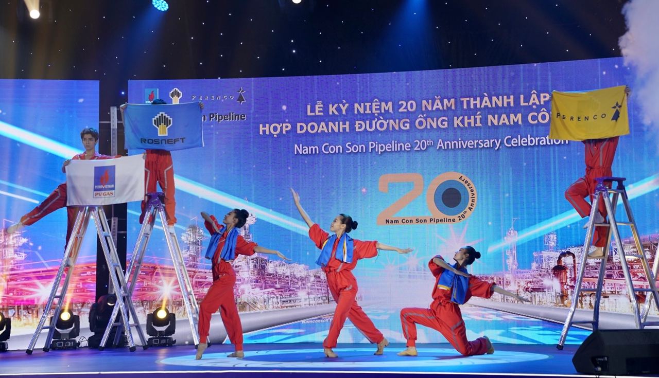Công ty Đường ống Khí Nam Côn Sơn tròn 20 năm xây dựng và trưởng thành