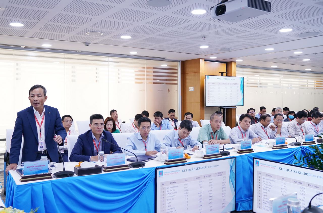 Chủ tịch HĐTV PVN Hoàng Quốc Vượng đến thăm và làm việc tại PV GAS