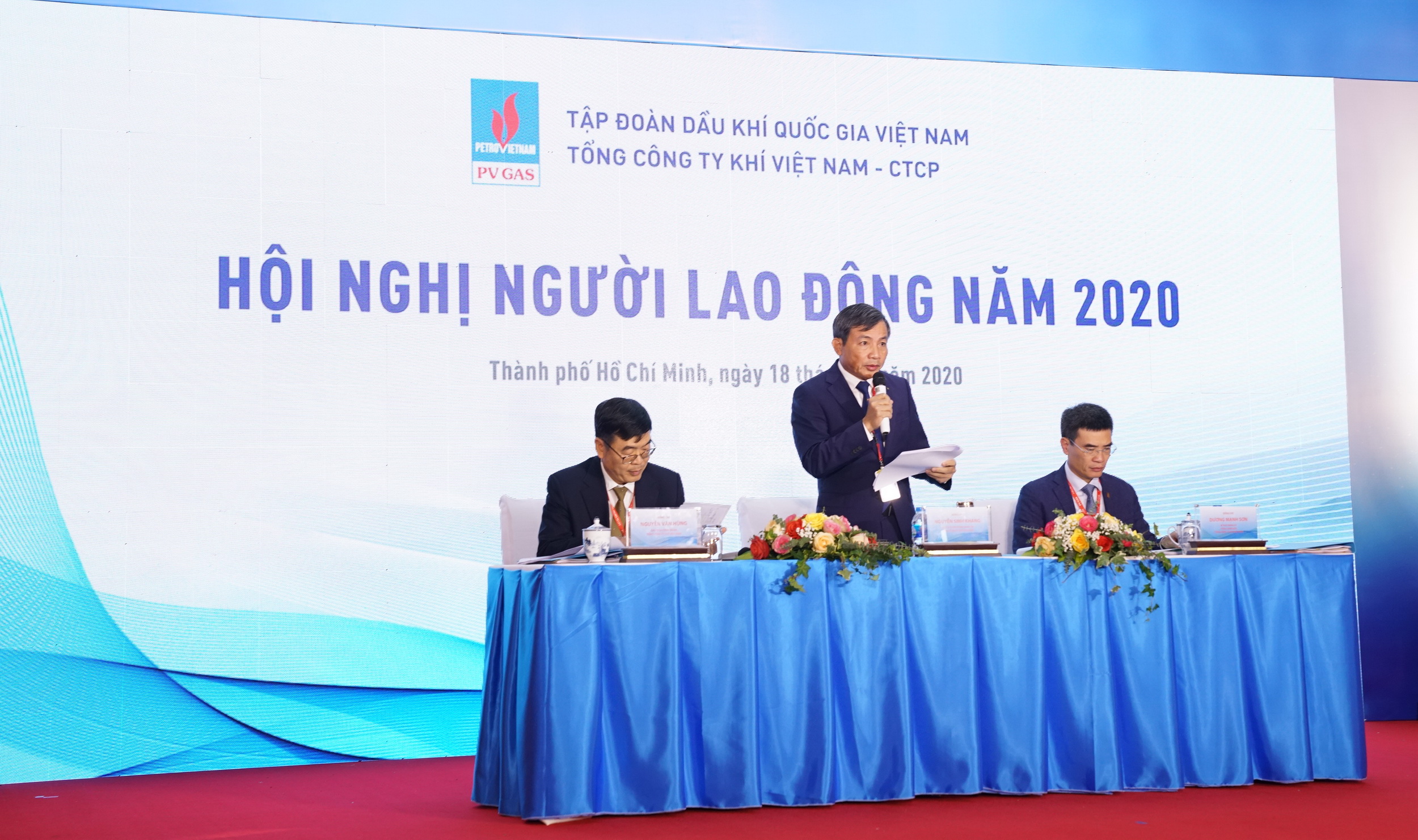 PV GAS successfully organized the 2020 Employee Conference: "Solidarity - Innovation - Professionalism - Action" PV GAS successfully organized the 2020 Employee Conference: "Solidarity - Innovation - Professionalism - Action"