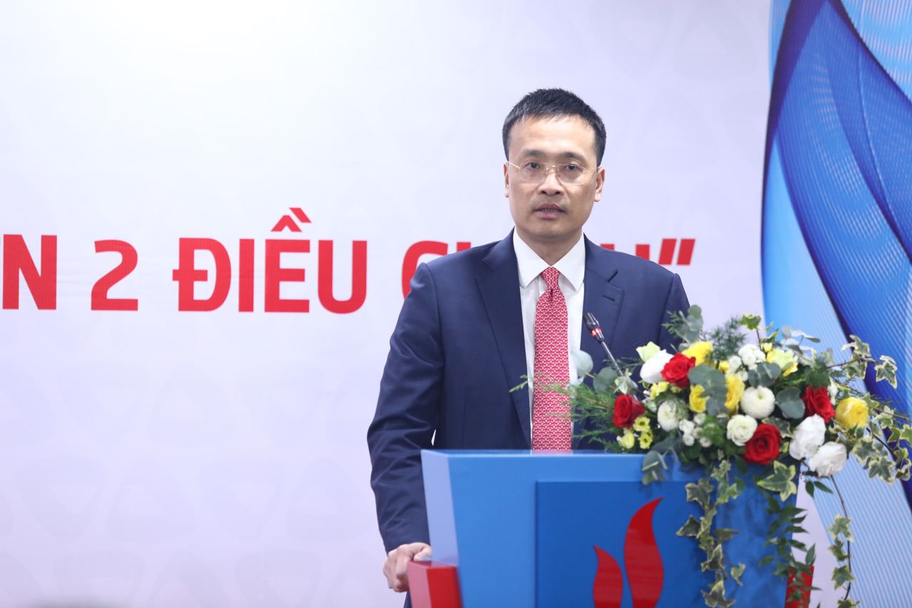 LỄ KÝ HỢP ĐỒNG TÍN DỤNG TÀI TRỢ “GIAI ĐOẠN 2 - DỰ ÁN ĐƯỜNG ỐNG DẪN KHÍ NAM CÔN SƠN 2 ĐIỀU CHỈNH” GIỮA PV GAS VÀ VIETCOMBANK