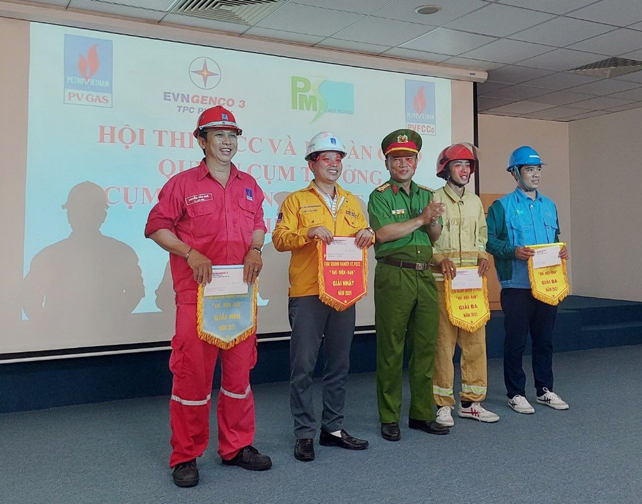KĐN giành giải Nhất tại Hội thi PCCC Cụm KHÍ – ĐIỆN – ĐẠM tỉnh BR-VT KĐN giành giải Nhất tại Hội thi PCCC Cụm KHÍ – ĐIỆN – ĐẠM tỉnh BR-VT