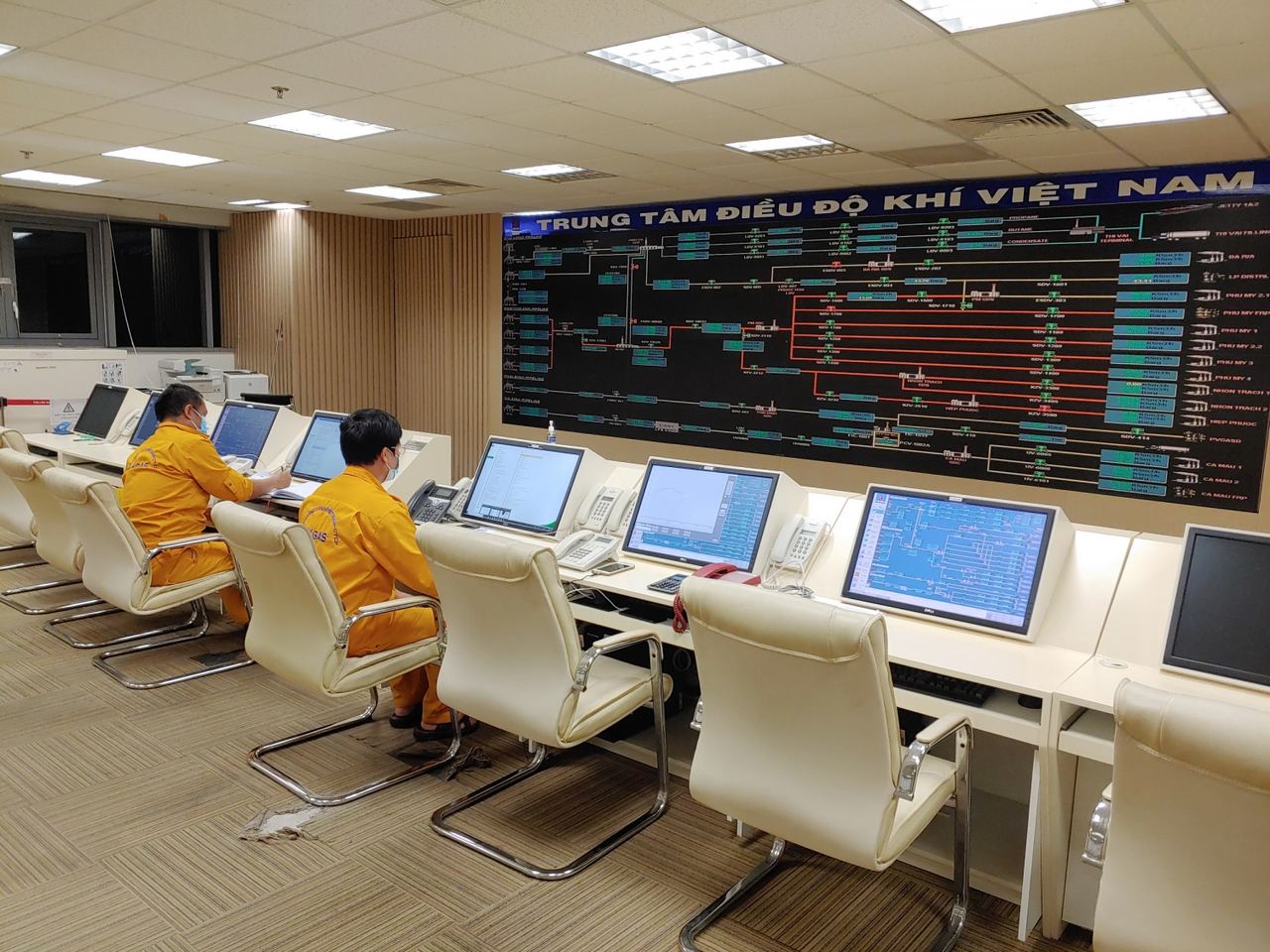 Petrovietnam: Điểm sáng trong bức tranh kinh tế nửa đầu năm 2021 Petrovietnam: Điểm sáng trong bức tranh kinh tế nửa đầu năm 2021