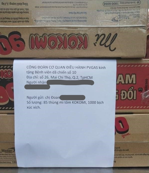 Công đoàn Cơ quan điều hành PV GAS hỗ trợ thực phẩm cho Bệnh viên Dã chiến số 10 Công đoàn Cơ quan điều hành PV GAS hỗ trợ thực phẩm cho Bệnh viên Dã chiến số 10