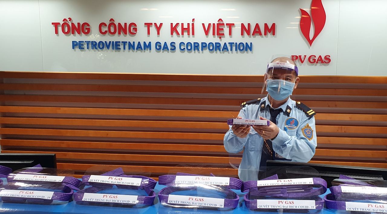 Công đoàn Cơ quan điều hành PV GAS hỗ trợ thực phẩm cho Bệnh viên Dã chiến số 10 Công đoàn Cơ quan điều hành PV GAS hỗ trợ thực phẩm cho Bệnh viên Dã chiến số 10
