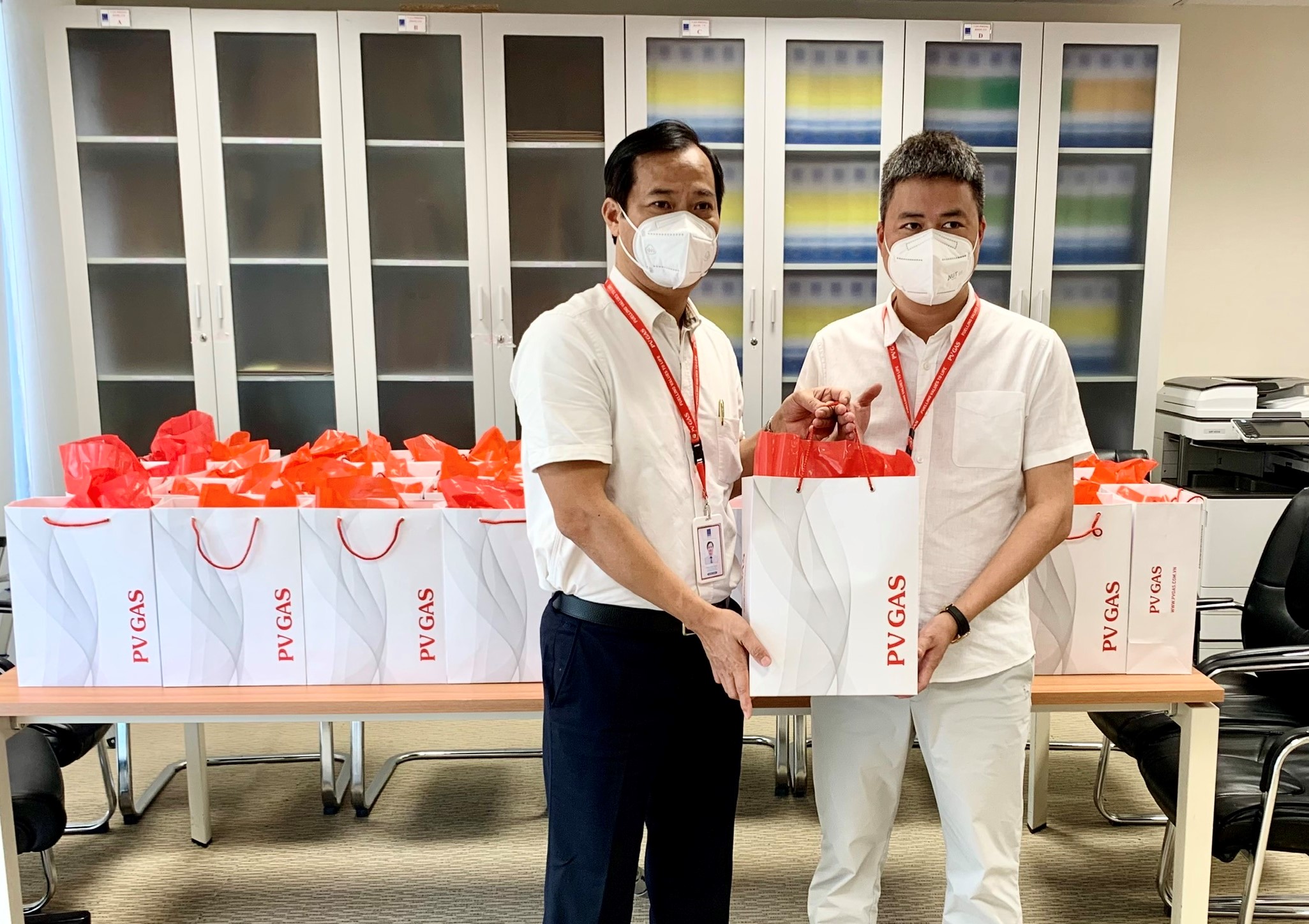 Công đoàn PV GAS đồng hành hỗ trợ người lao động vượt qua đại dịch, hoàn thành tốt nhiệm vụ Công đoàn PV GAS đồng hành hỗ trợ người lao động vượt qua đại dịch, hoàn thành tốt nhiệm vụ