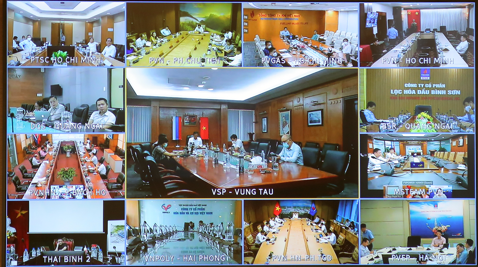 Giao ban CEO lần thứ 10 – 2021: Petrovietnam chủ động linh hoạt thích ứng với trạng thái bình thường mới Giao ban CEO lần thứ 10 – 2021: Petrovietnam chủ động linh hoạt thích ứng với trạng thái bình thường mới