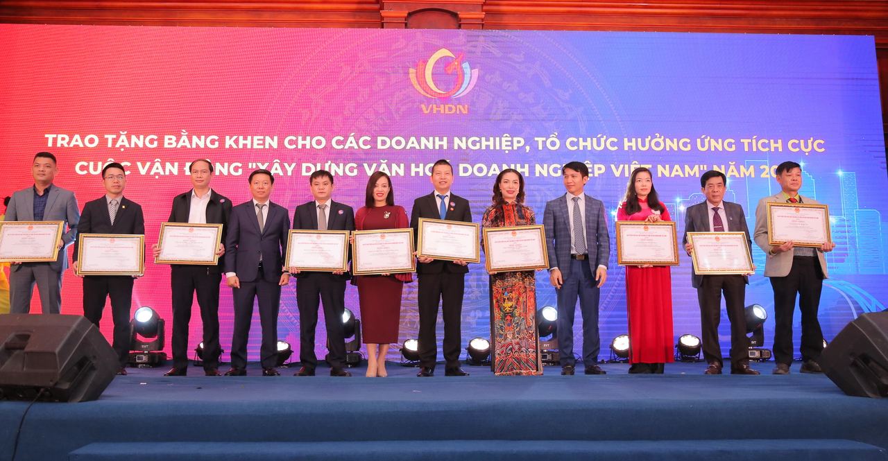 PV GAS được công nhận là doanh nghiệp đạt chuẩn văn hóa kinh doanh Việt Nam