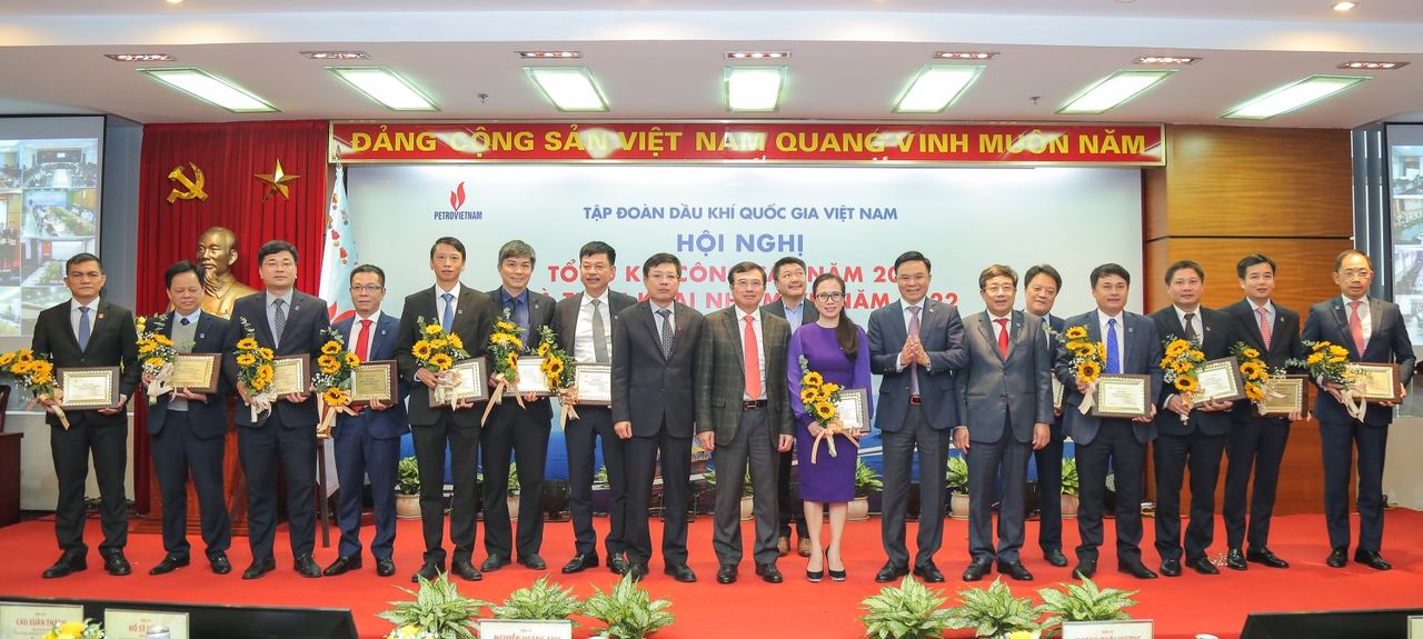 Petrovietnam vượt thách thức, tăng trưởng ngoạn mục Petrovietnam vượt thách thức, tăng trưởng ngoạn mục