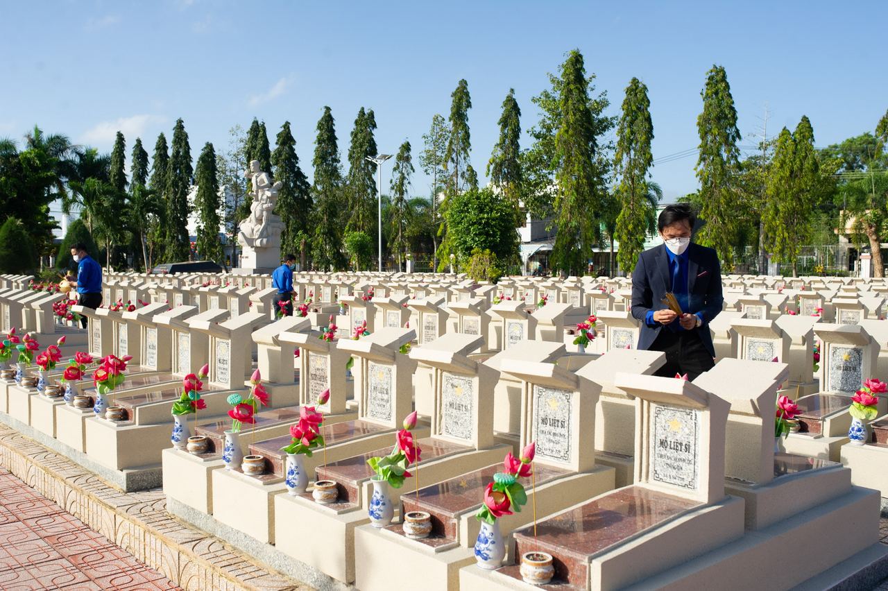 Đoàn Thanh niên Khí Cà Mau chung tay lan tỏa Văn hóa doanh nghiệp “Chuyên nghiệp – Trách nhiệm – Sáng tạo – Kết nối” Đoàn Thanh niên Khí Cà Mau chung tay lan tỏa Văn hóa doanh nghiệp “Chuyên nghiệp – Trách nhiệm – Sáng tạo – Kết nối”