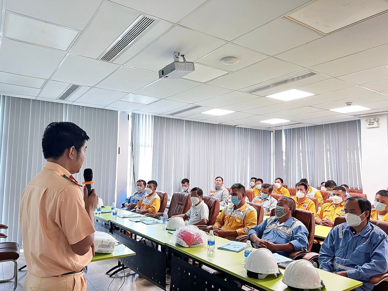 PV GAS triển khai các hoạt động hưởng ứng Tháng Công nhân và Tháng Hành động về ATVSLĐ năm 2022