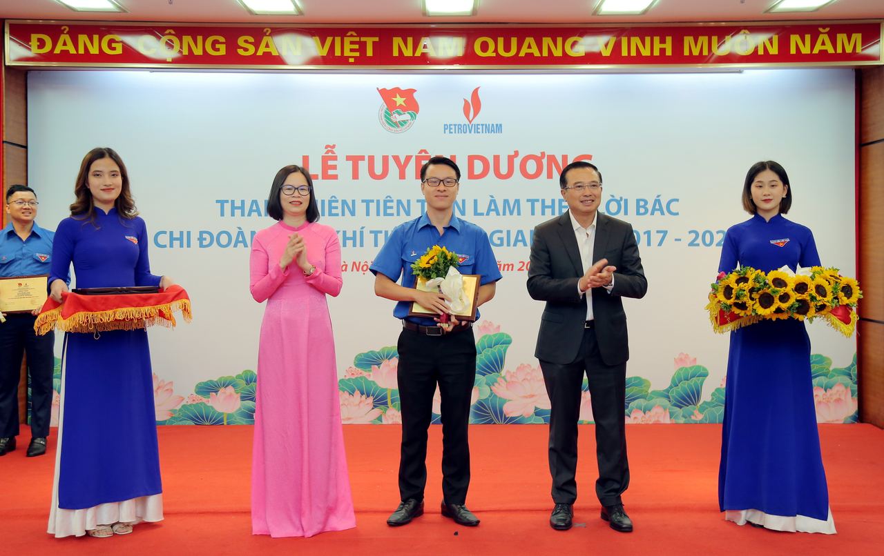 Tuổi trẻ PV GAS được tuyên dương thanh niên tiên tiến làm theo lời Bác và Chi đoàn Dầu khí tiêu biểu