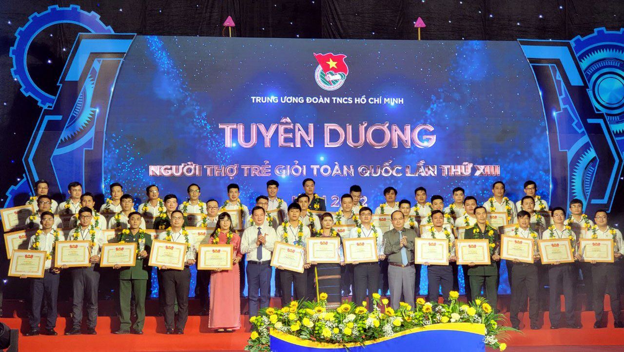 Kỹ sư trẻ Trần Anh Khoa (PV GAS) - gương mặt trẻ Dầu khí được tuyên dương “Người thợ trẻ giỏi” toàn quốc năm 2022