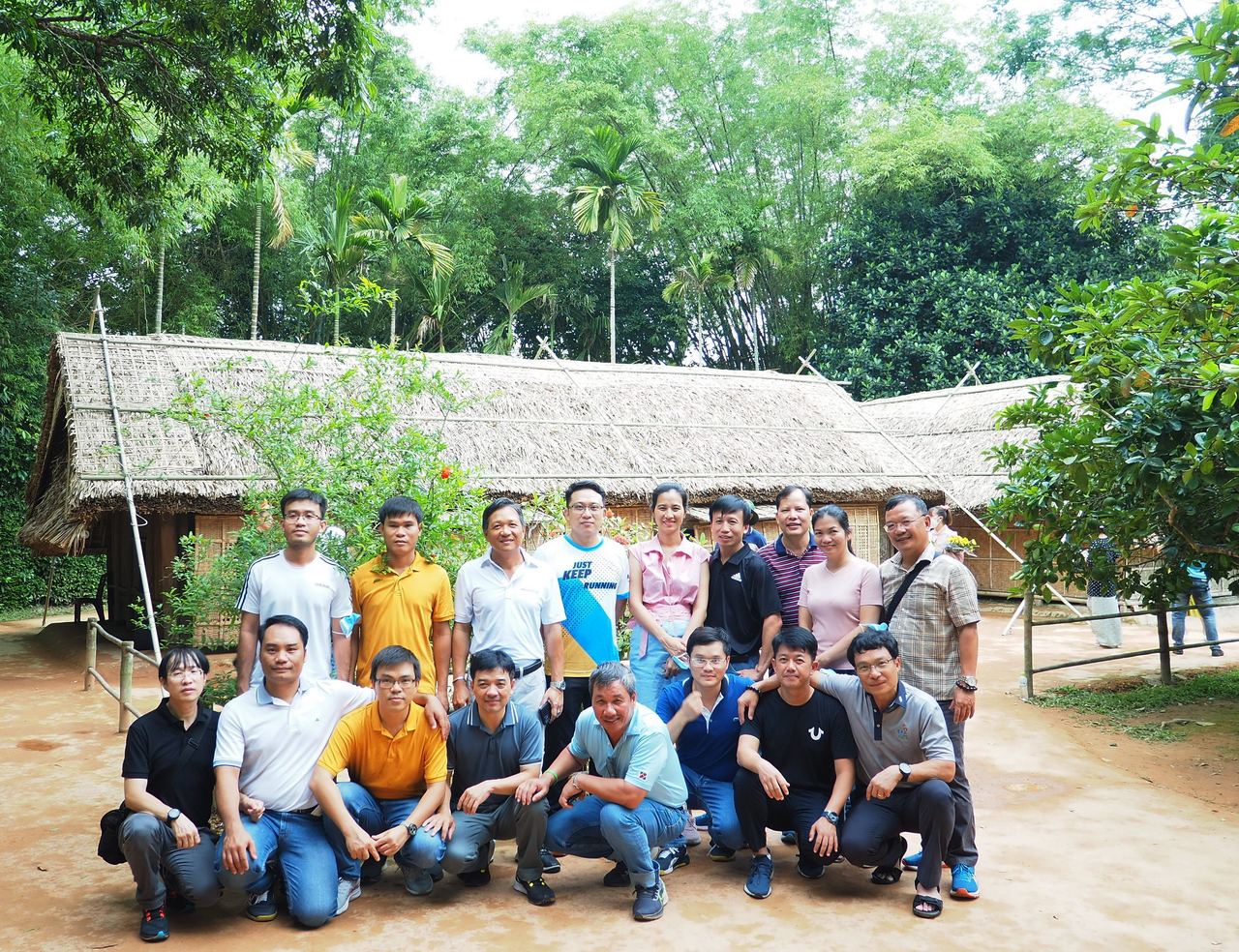 Hành trình về nguồn miền Trung anh hùng