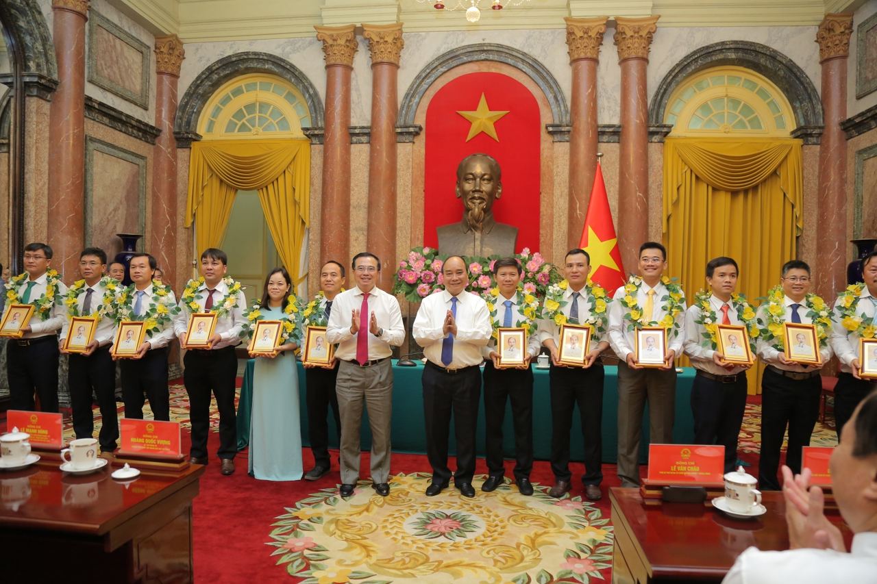 Chủ tịch nước Nguyễn Xuân Phúc: Ngành Dầu khí phải giữ vững bản lĩnh, tinh thần "Những người đi tìm lửa"
