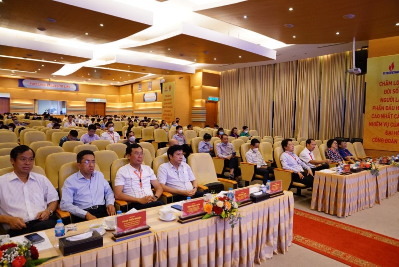 Đảng bộ PV GAS tổ chức Hội nghị trực tuyến kết nối với Hội nghị toàn quốc nghiên cứu, học tập, quán triệt Nghị quyết Hội nghị lần thứ năm Ban Chấp hành Trung ương Đảng, khoá XIII