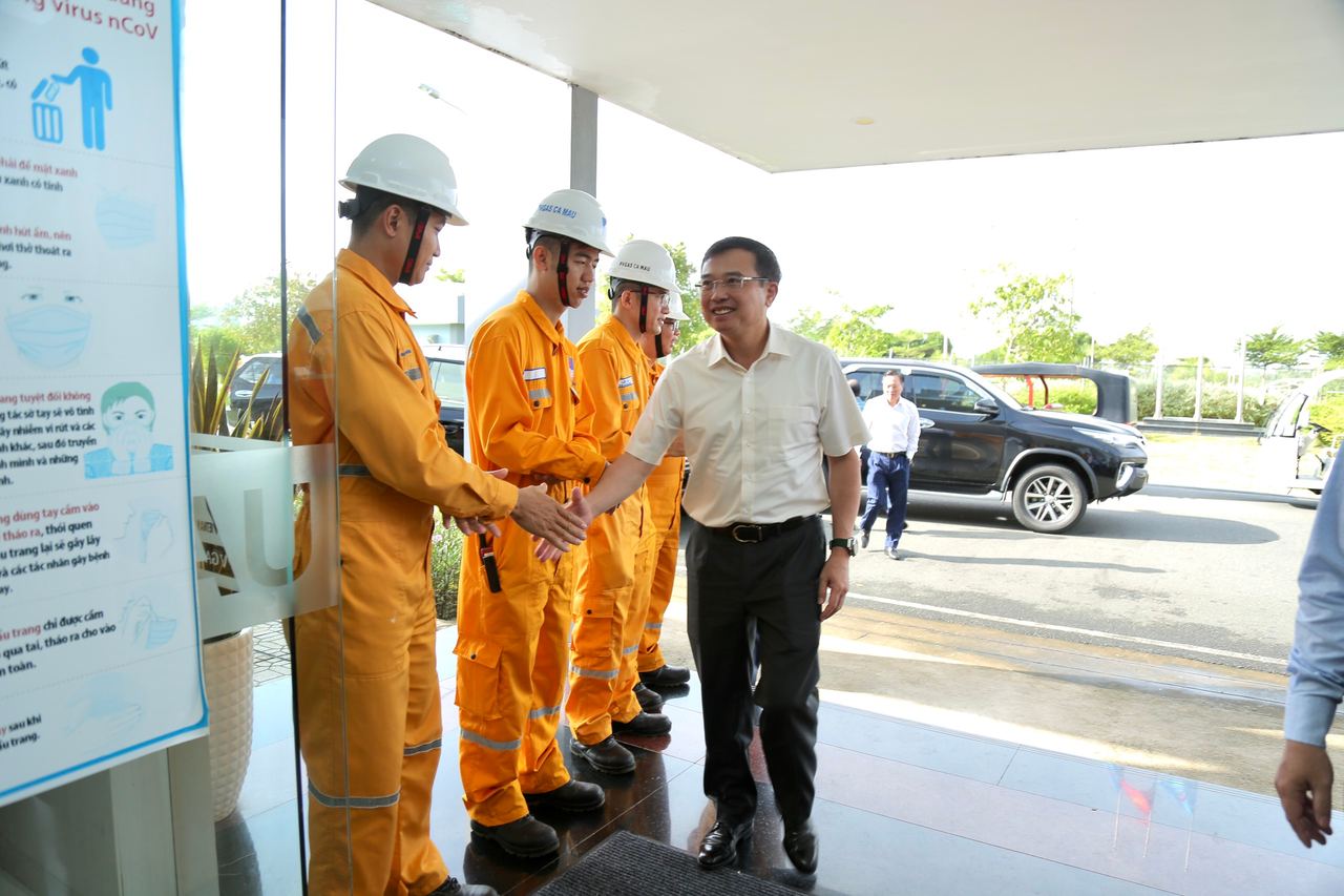 Chủ tịch Ủy ban Quản lý vốn Nhà nước tại doanh nghiệp thăm và làm việc tại Cụm Khí - Điện - Đạm Cà Mau