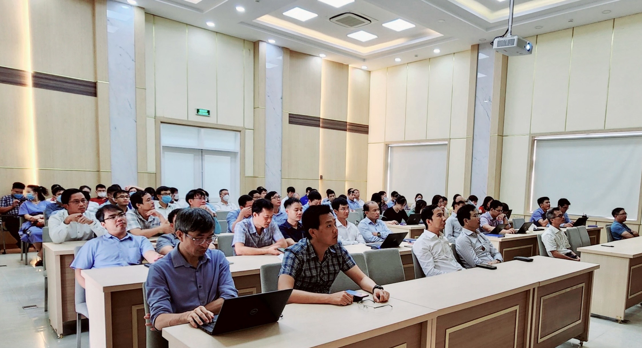 Đảng bộ PV GAS tổ chức Hội nghị trực tuyến kết nối với Hội nghị toàn quốc nghiên cứu, học tập, quán triệt Nghị quyết Hội nghị lần thứ năm Ban Chấp hành Trung ương Đảng, khoá XIII Đảng bộ PV GAS tổ chức Hội nghị trực tuyến kết nối với Hội nghị toàn quốc nghiên cứu, học tập, quán triệt Nghị quyết Hội nghị lần thứ năm Ban Chấp hành Trung ương Đảng, khoá XIII