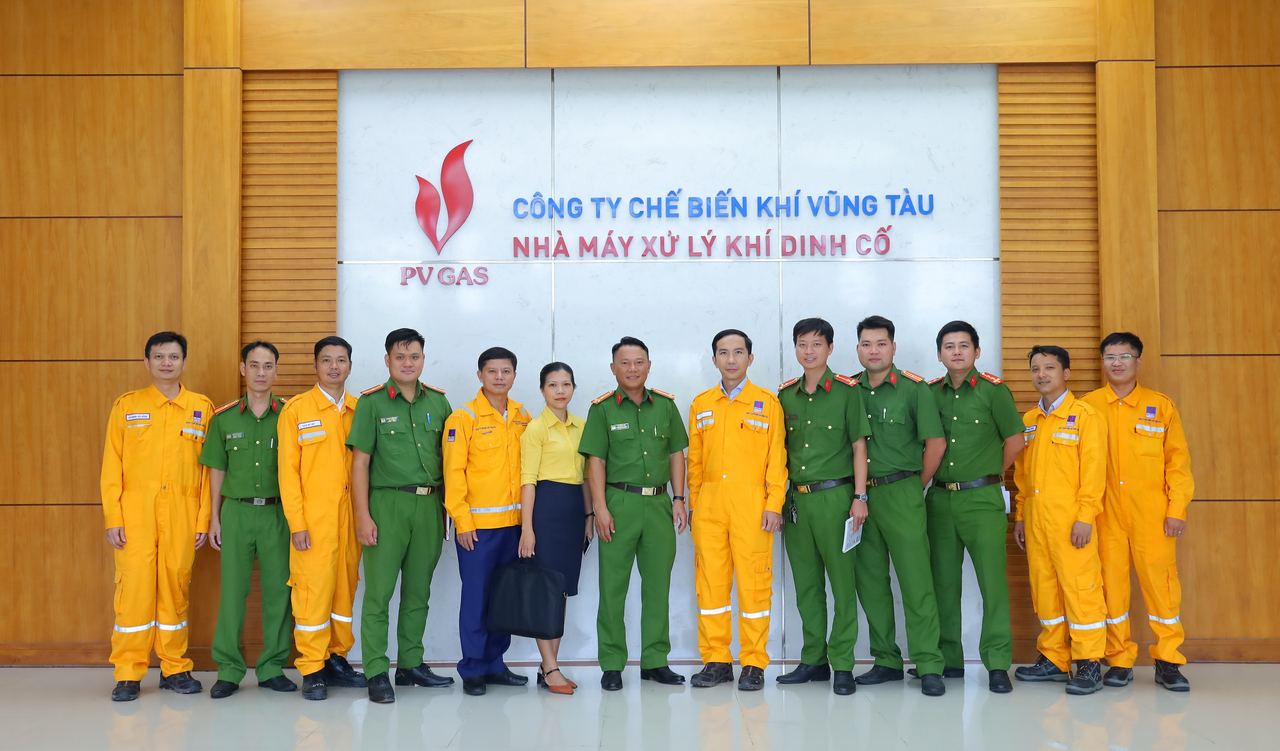 KVT tổ chức thực tập phương án chữa cháy, cứu nạn cứu hộ và ứng phó sự cố tràn dầu