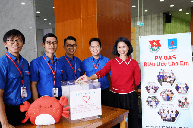 PV GAS Youth Union organizes "From heart to heart" Blood Donation Day PV GAS Youth Union organizes "From heart to heart" Blood Donation Day
