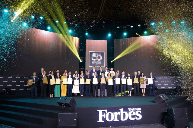 PV GAS named in Forbes Viet Nam’s Top 50 Best Listed Companies for the 10th consecutive year- "Top 5 Companies with the Best Revenues and Profits"