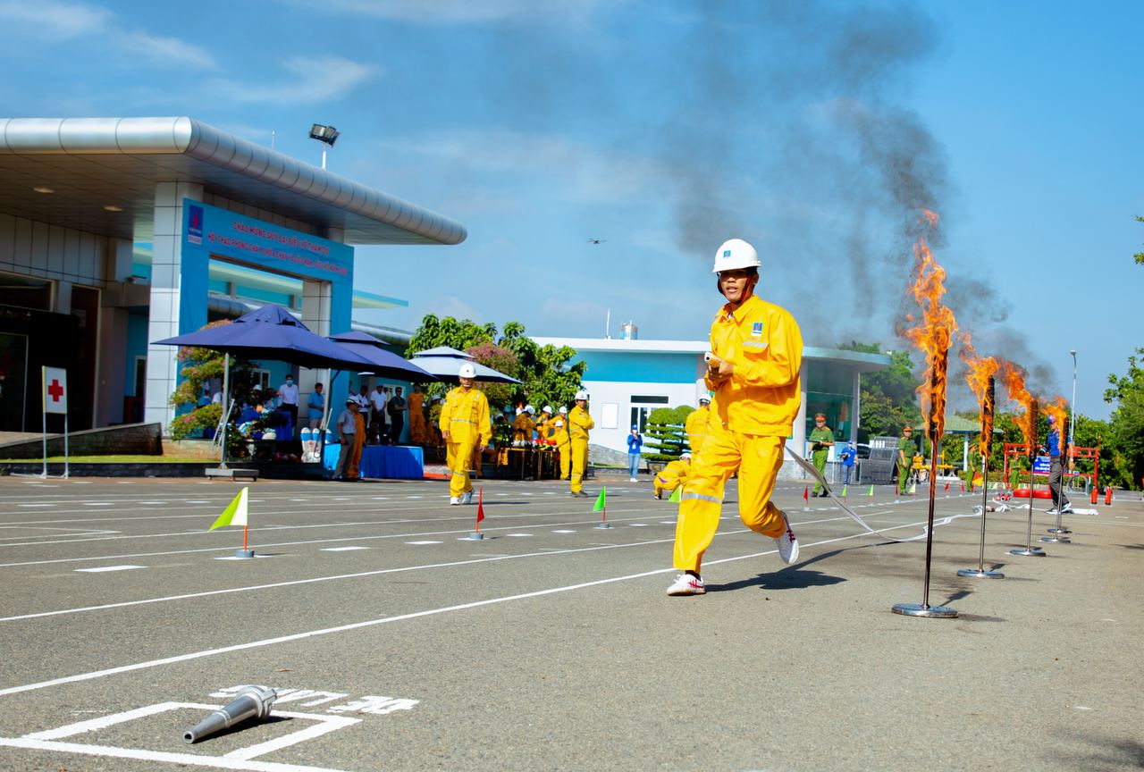 PV GAS: Văn hóa doanh nghiệp phát huy sức mạnh tổng hòa của đại gia đình Petrovietnam PV GAS: Văn hóa doanh nghiệp phát huy sức mạnh tổng hòa của đại gia đình Petrovietnam