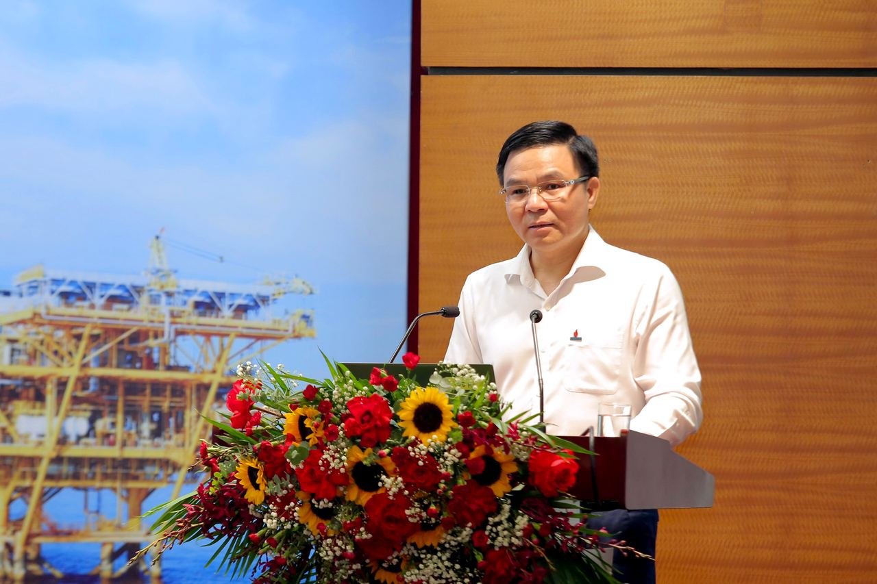 Thủ tướng Chính phủ Phạm Minh Chính làm việc với Petrovietnam Thủ tướng Chính phủ Phạm Minh Chính làm việc với Petrovietnam