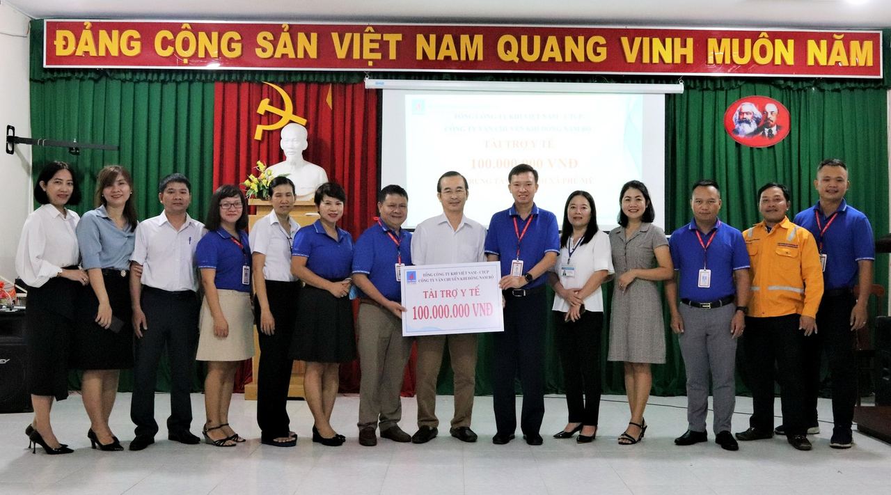 Công ty Vận chuyển khí Đông Nam Bộ tích cực đồng hành “Tiếp sức đến trường”