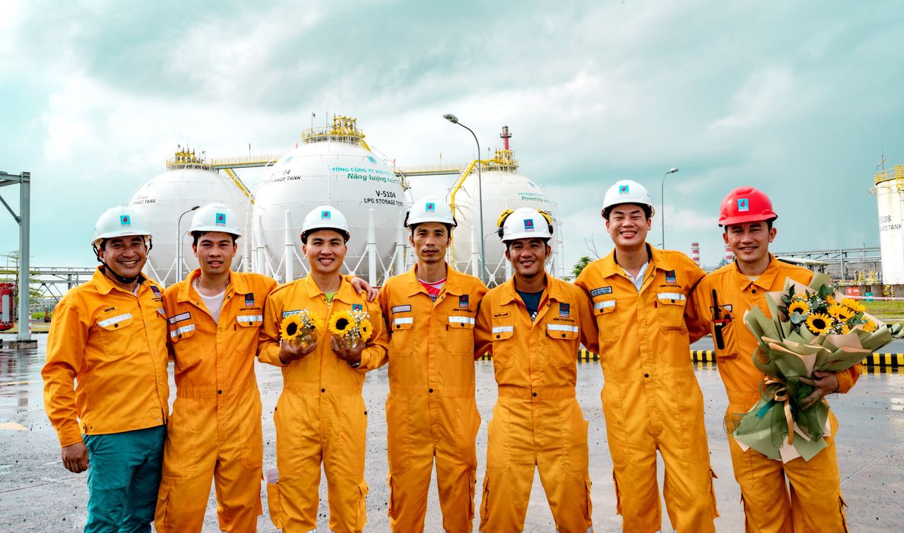 KCM tích cực xây dựng doanh nghiệp đạt chuẩn “Văn hóa kinh doanh Việt Nam” KCM tích cực xây dựng doanh nghiệp đạt chuẩn “Văn hóa kinh doanh Việt Nam”