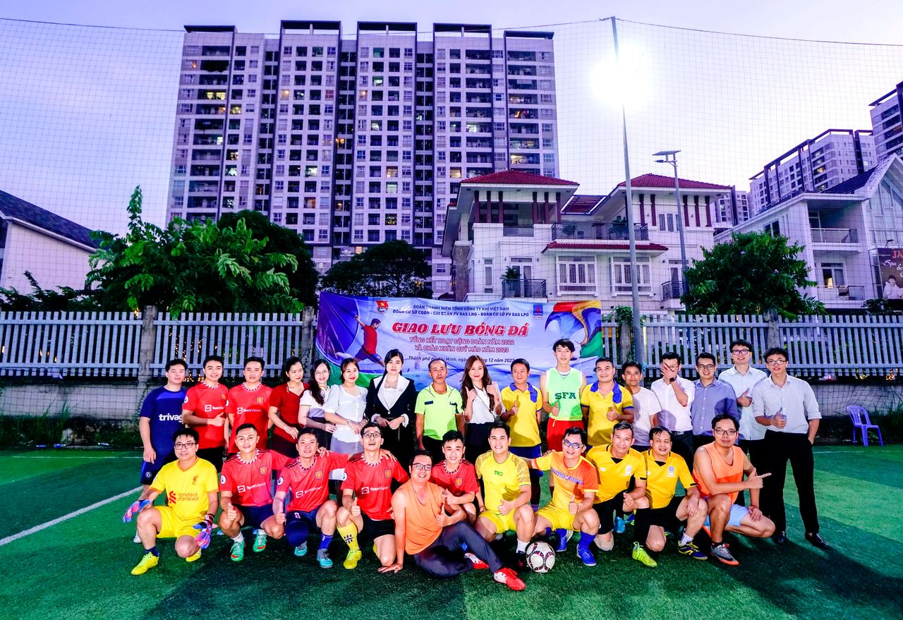Thi đấu thể thao, rèn luyện sức khỏe để chào mừng thành công 2022