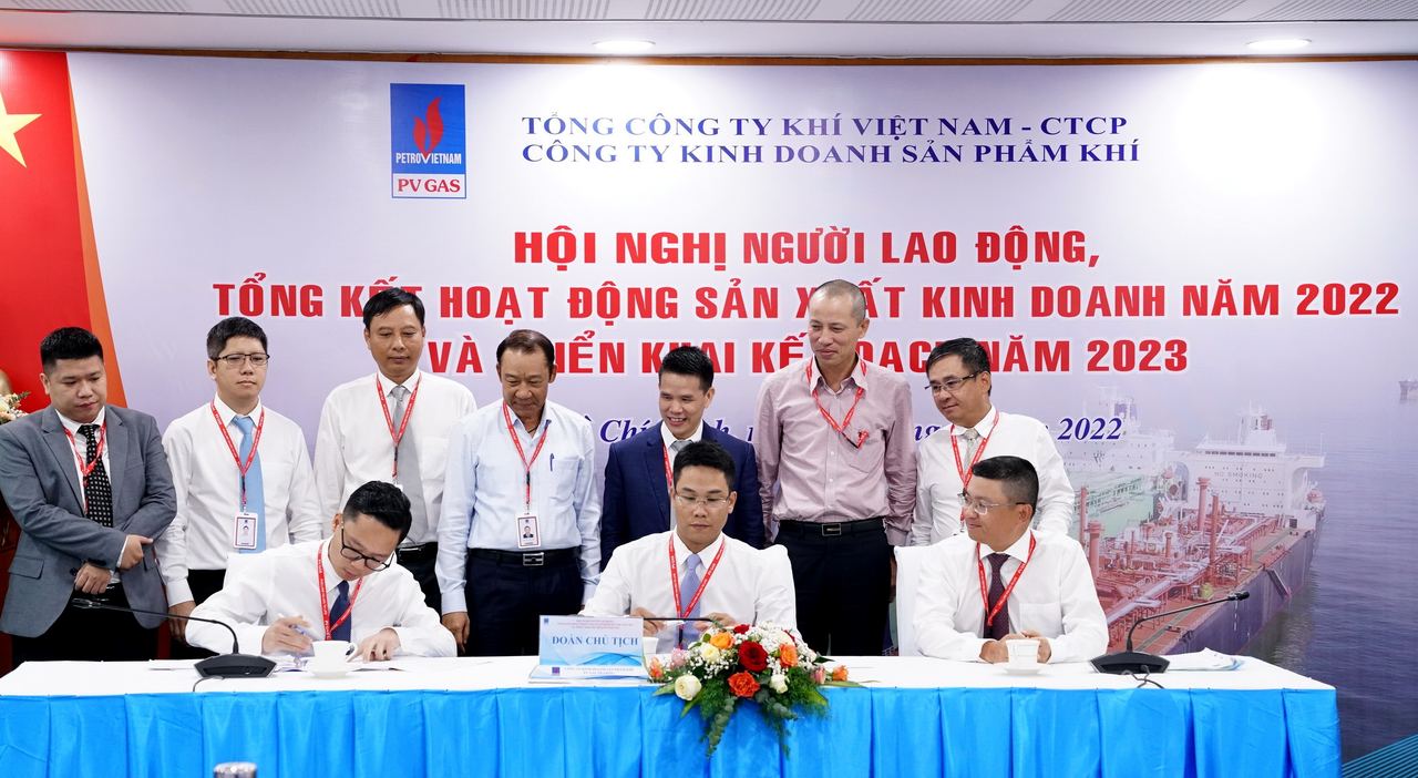 PV GAS Trading: Giữ vững thị phần, hoàn thành vượt mức kế hoạch SXKD năm 2022 PV GAS Trading: Giữ vững thị phần, hoàn thành vượt mức kế hoạch SXKD năm 2022