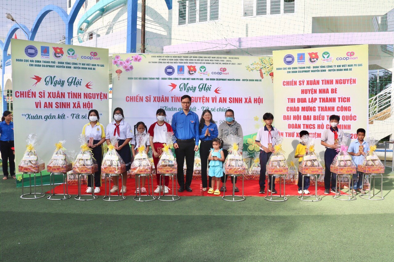 Đoàn Thanh niên PV GAS với chương trình Xuân ấm áp 2023 Đoàn Thanh niên PV GAS với chương trình Xuân ấm áp 2023