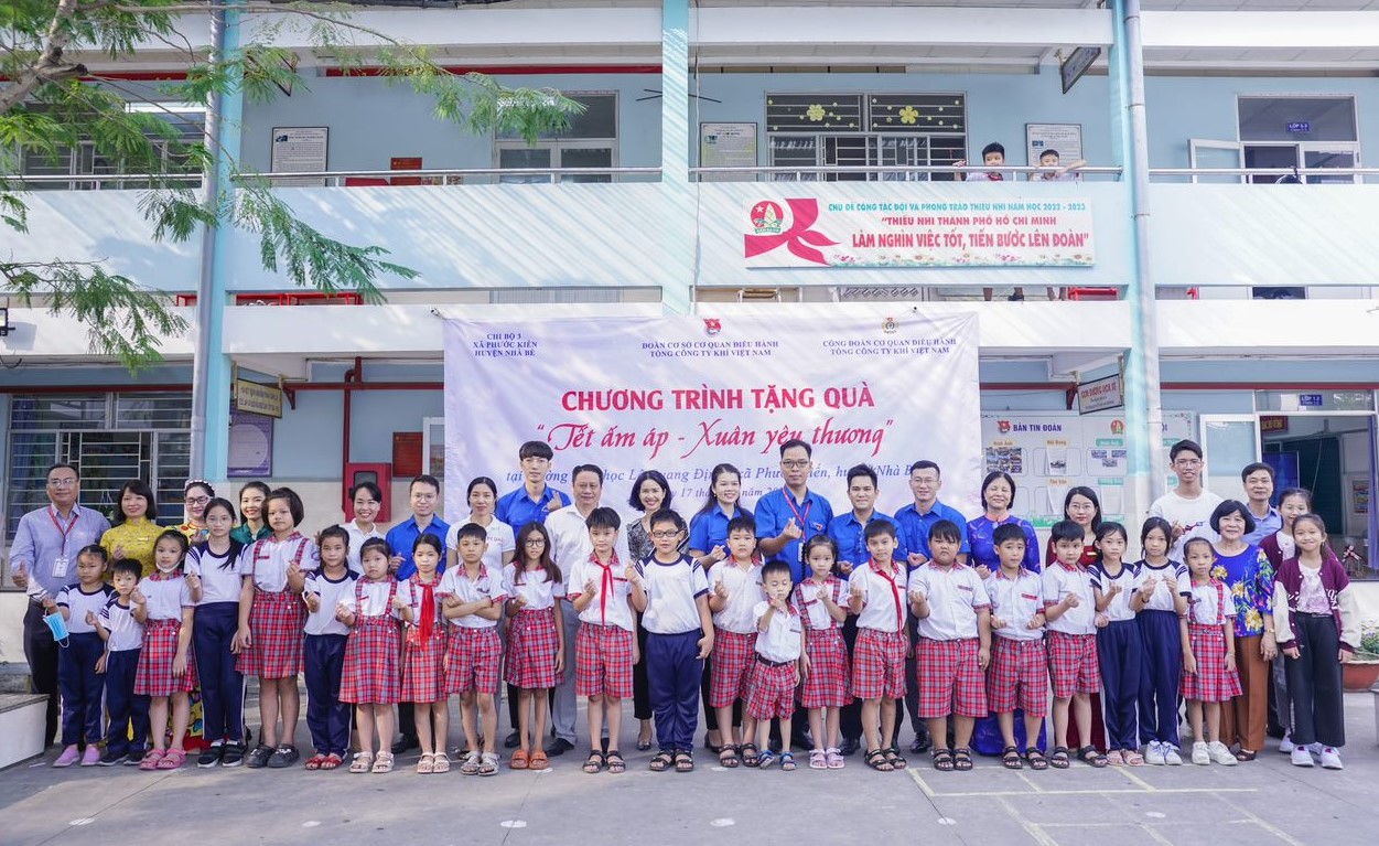 Đoàn Thanh niên PV GAS với chương trình Xuân ấm áp 2023 Đoàn Thanh niên PV GAS với chương trình Xuân ấm áp 2023