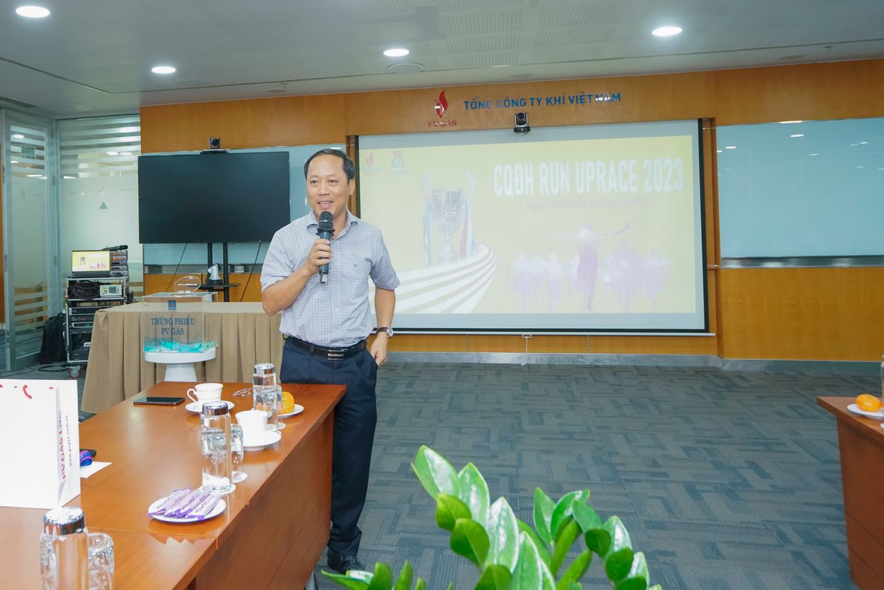 Xuân đến sớm từ giải chạy online "CQĐH Run Uprace 2023"