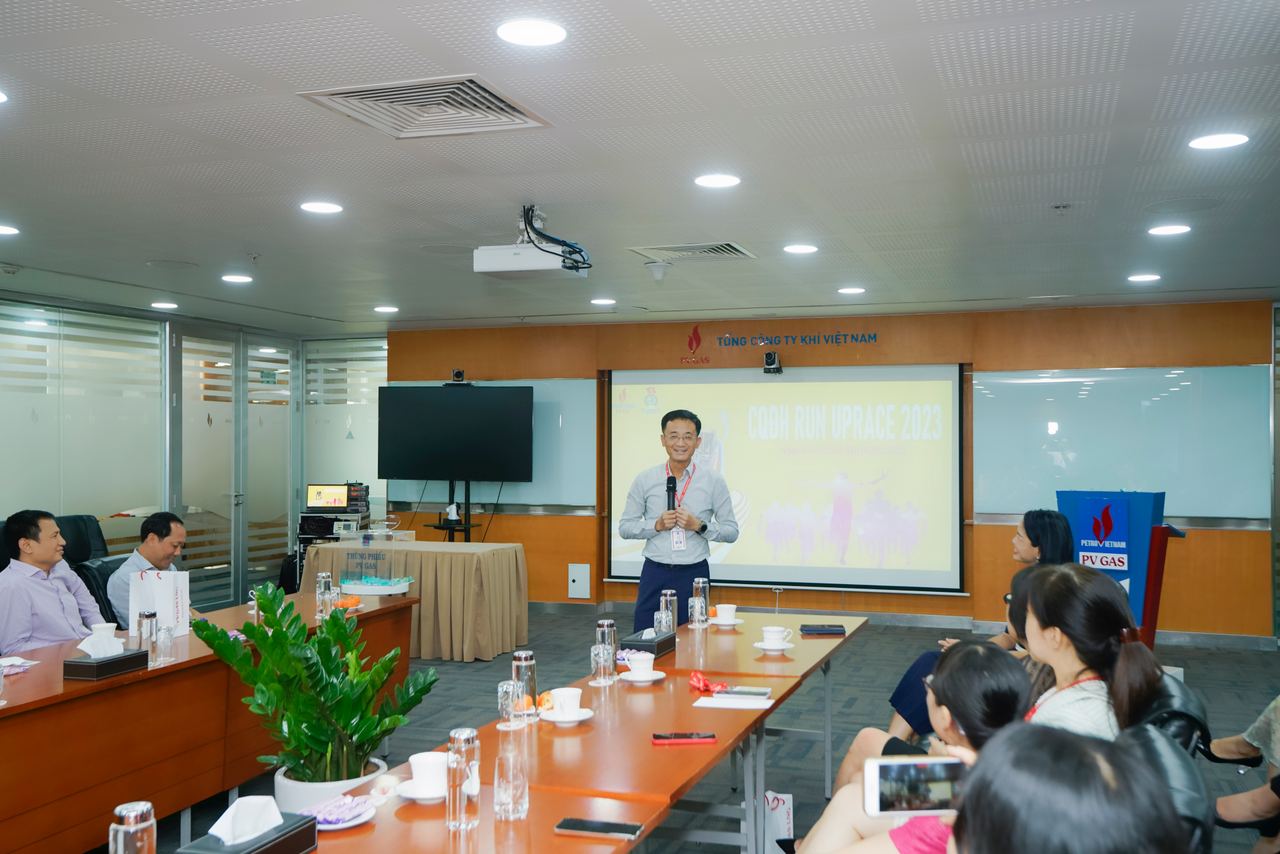 Xuân đến sớm từ giải chạy online "CQĐH Run Uprace 2023"