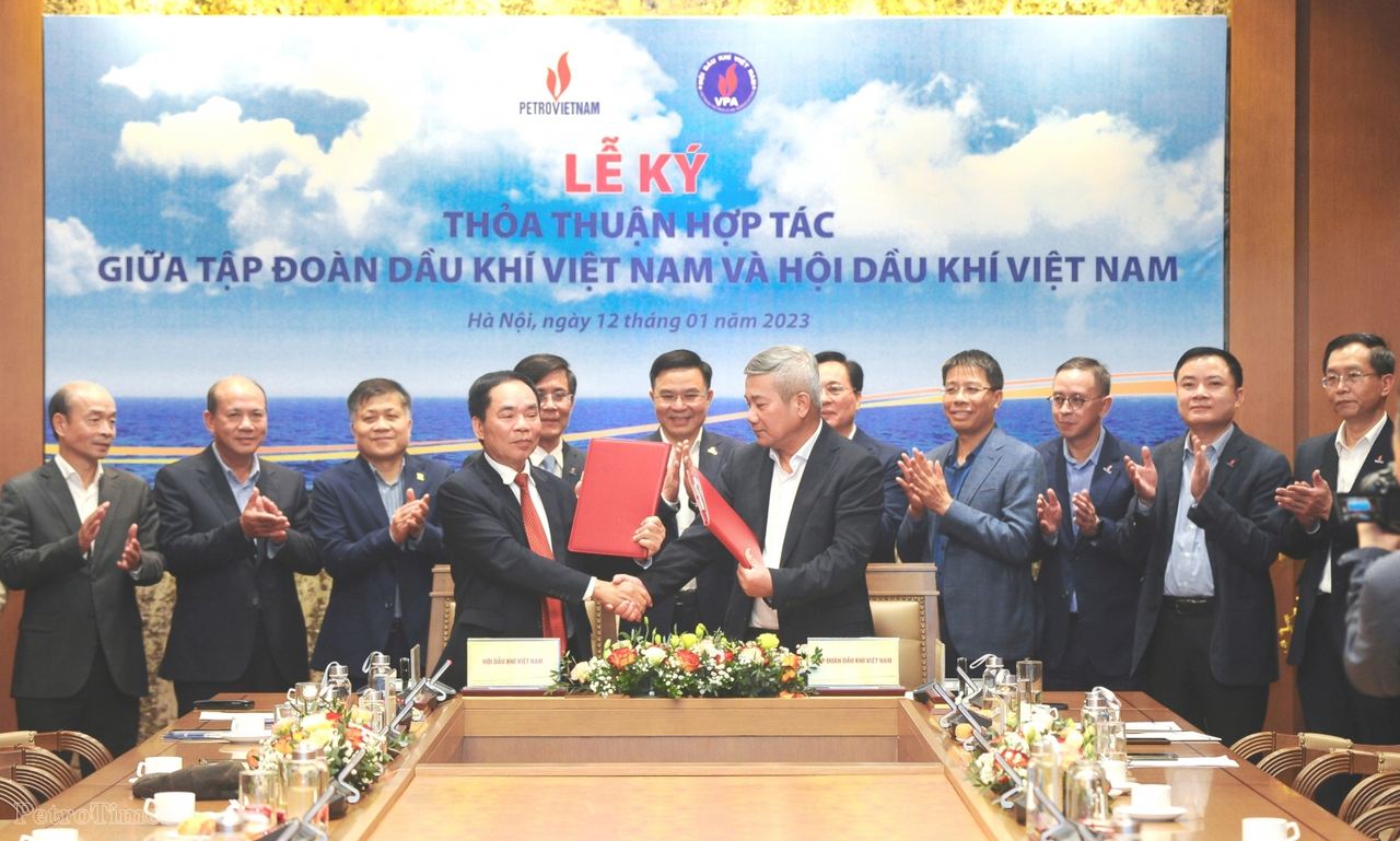 Petrovietnam và Hội Dầu khí Việt Nam ký kết thoả thuận hợp tác
