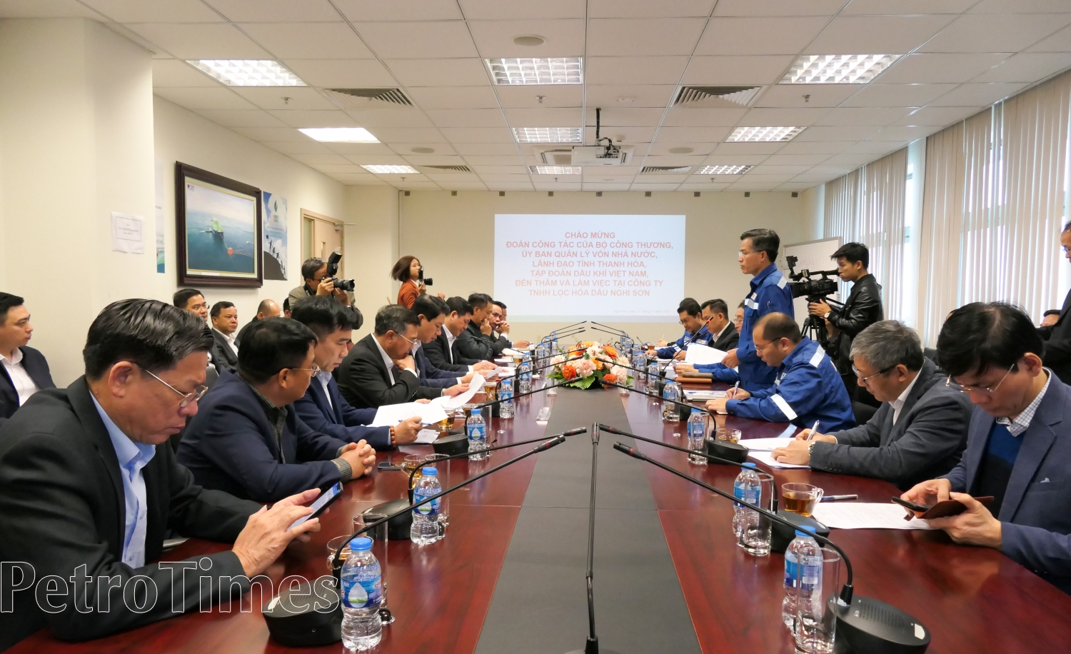 Lọc hoá dầu Nghi Sơn cam kết bảo đảm nguồn cung ra thị trường trong thời gian tới