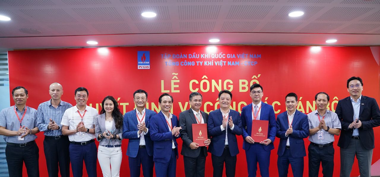 PV GAS công bố quyết định bổ nhiệm cán bộ năm 2023 PV GAS công bố quyết định bổ nhiệm cán bộ năm 2023