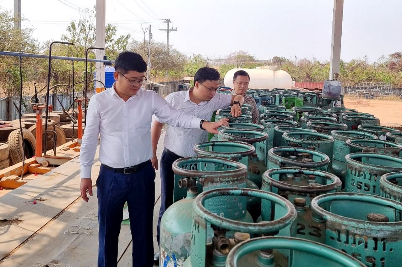 PV GAS làm việc tại Lào và gặp gỡ các công ty kinh doanh LPG tại thị trường Lào PV GAS làm việc tại Lào và gặp gỡ các công ty kinh doanh LPG tại thị trường Lào