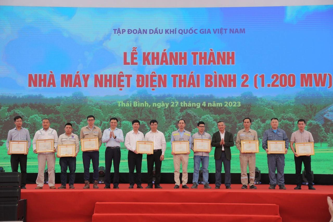 Chúng ta “được người, được của, được việc, được tổ chức, được lòng dân”