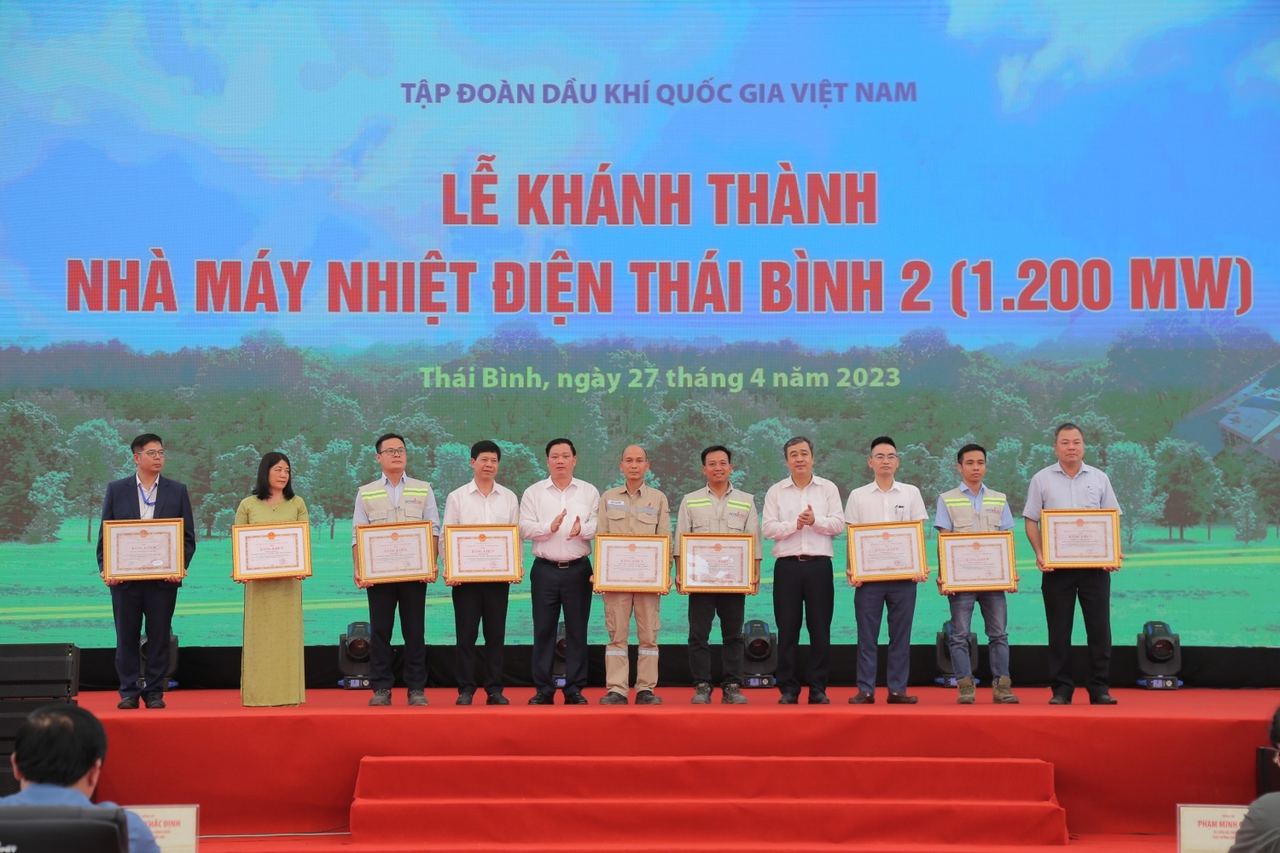 Chúng ta “được người, được của, được việc, được tổ chức, được lòng dân”