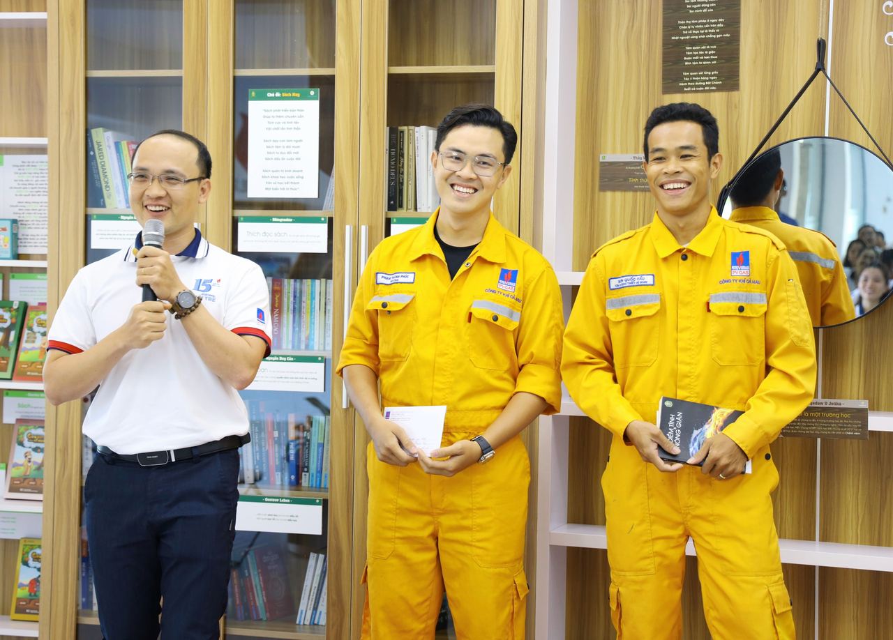 Lan tỏa Văn hóa đọc tại Công ty Khí Cà Mau