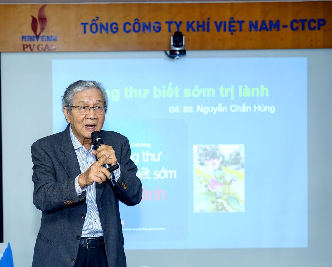 Công đoàn Cơ quan Điều hành PV GAS  hưởng ứng Tháng Công nhân và Tháng hành động về ATVSLĐ