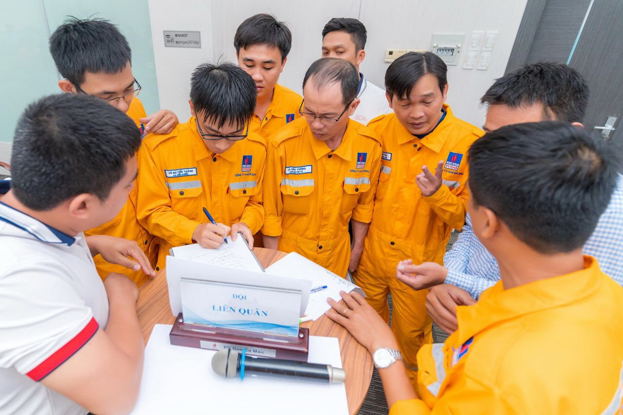Các chương trình định hướng “Kết nối công nhân, xây dựng tổ chức” Các chương trình định hướng “Kết nối công nhân, xây dựng tổ chức”
