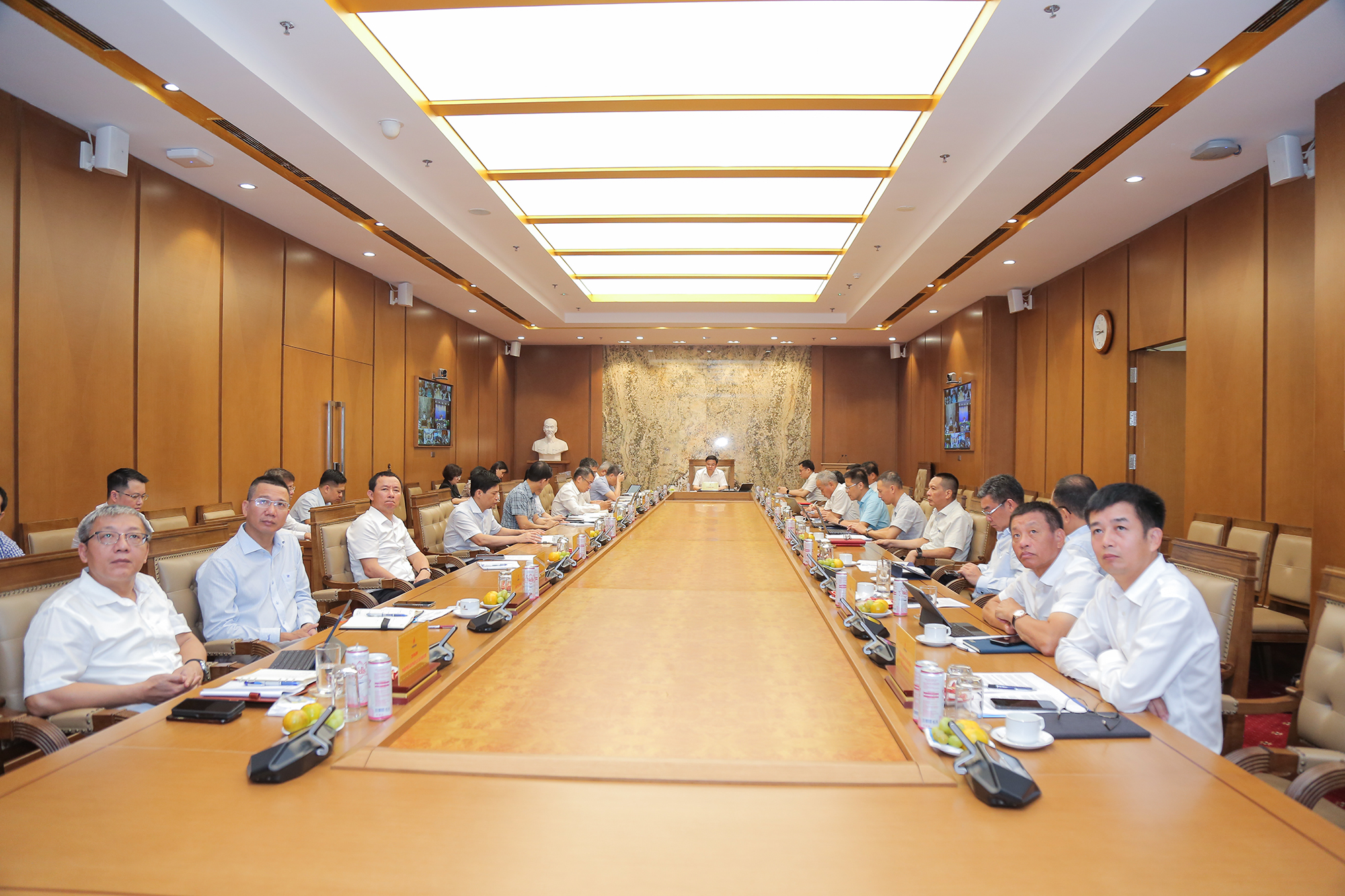 Giao ban CEO tháng 6 – 2023: Hoạt động sản xuất duy trì đà tăng trưởng, Petrovietnam góp phần quan trọng giảm thiểu tác động tiêu cực đối với nền kinh tế