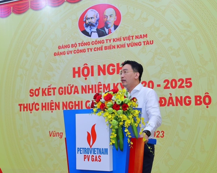 Bí thư Đảng ủy, Chủ tịch Hội đồng Quản trị PV GAS tham dự và chỉ đạo các Hội nghị sơ kết giữa nhiệm kỳ đảng bộ cơ sở