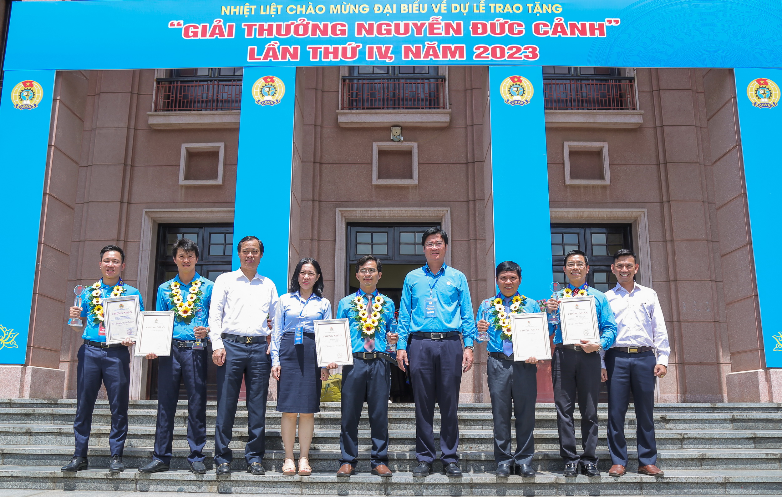 Đại diện sáng tạo của Công đoàn PV GAS xuất sắc nhận Giải thưởng Nguyễn Đức Cảnh lần thứ IV