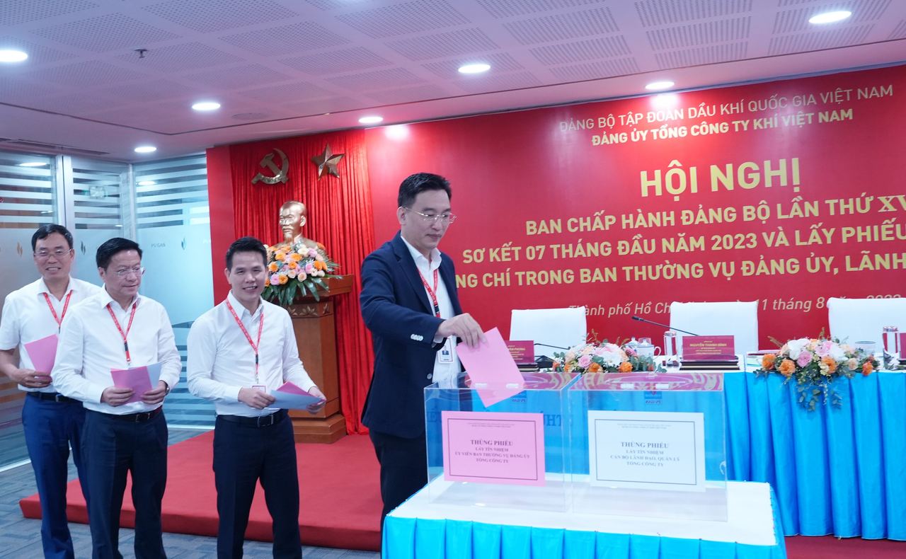 Đảng bộ Tổng công ty Khí Việt Nam tổ chức Hội nghị Ban Chấp hành lần thứ XVIII, lấy phiếu tín nhiệm lãnh đạo Đảng ủy, Tổng công ty