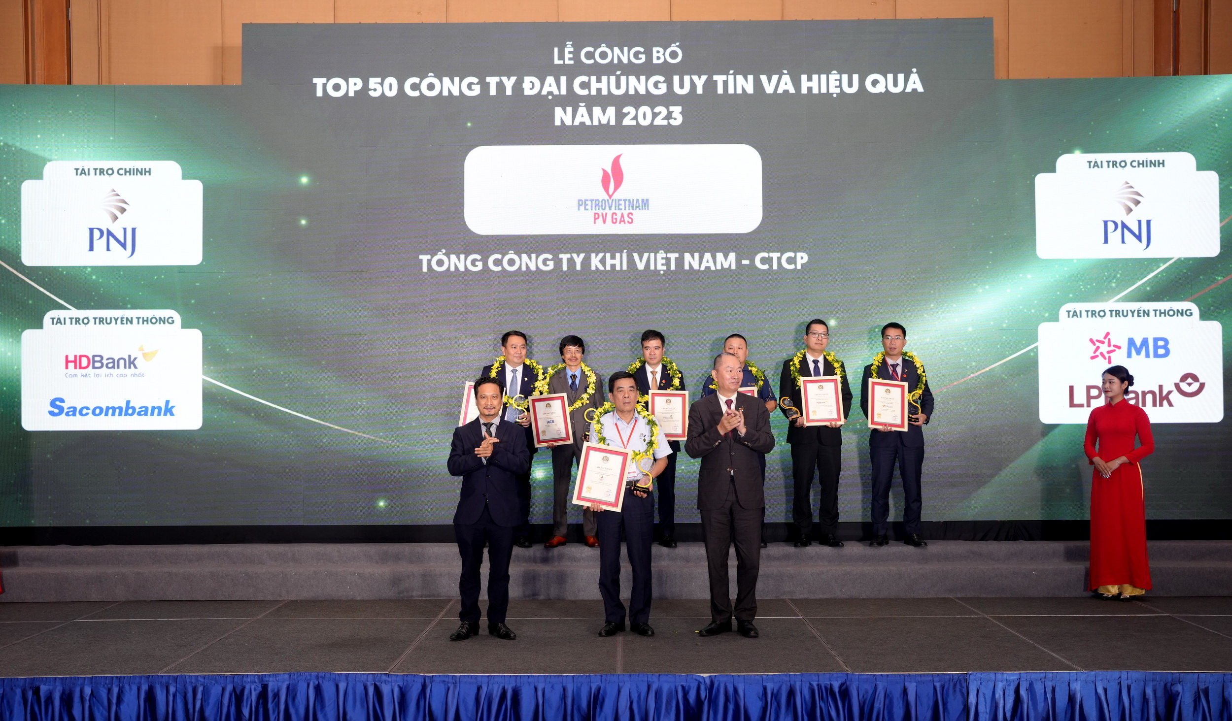 PV GAS được vinh danh trong Lễ Công bố Top 50 công ty đại chúng uy tín và hiệu quả năm 2023